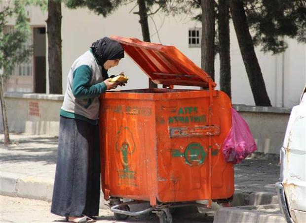 "Çöpten yiyen Suriyeli kadın" yalan çıktı