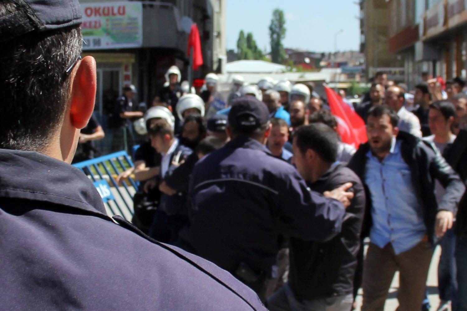 Erzurum'da HDP mitingi öncesi olaylar çıktı