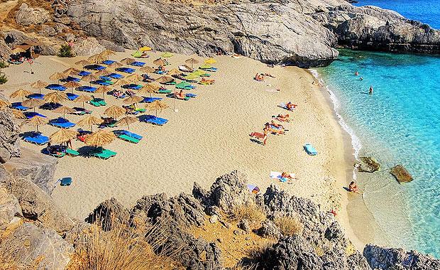 Çıplaklar kampında şoke eden görüntü!