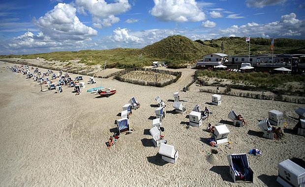 Çıplaklar kampında şoke eden görüntü!