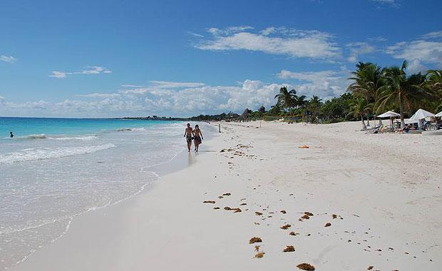 Çıplaklar kampında şoke eden görüntü!