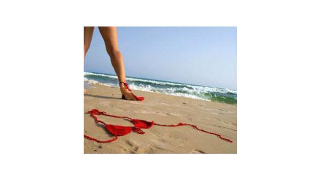 Çıplaklar kampında şoke eden görüntü!