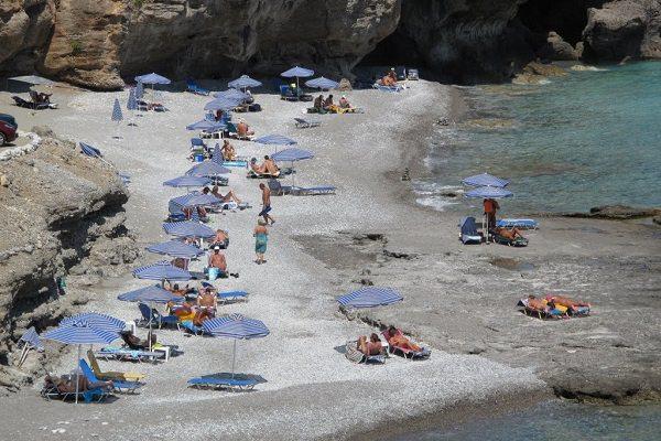 Çıplaklar kampında şoke eden görüntü!