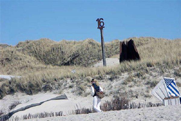 Çıplaklar kampında şoke eden görüntü!