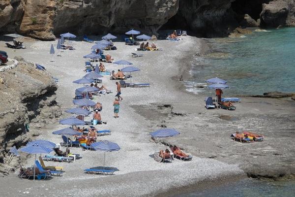 Çıplaklar kampında şoke eden görüntü!