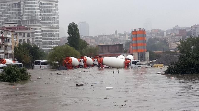 İstanbul'u kuvvetli yağış vurdu