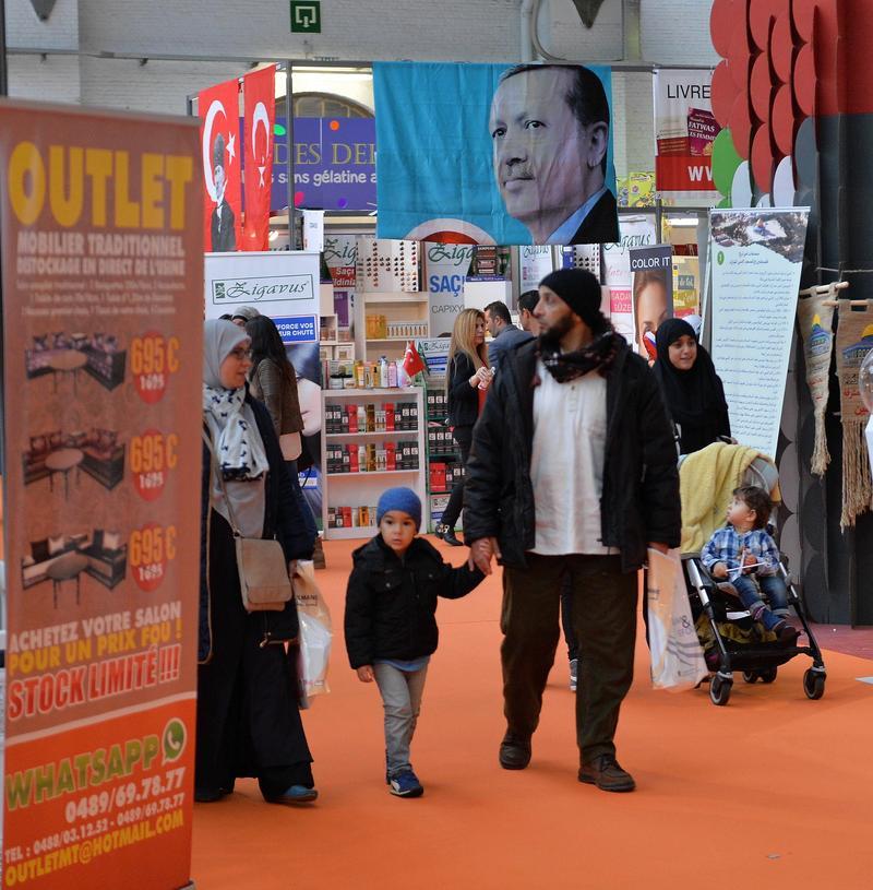 Brüksel'de Müslüman Fuarı açıldı