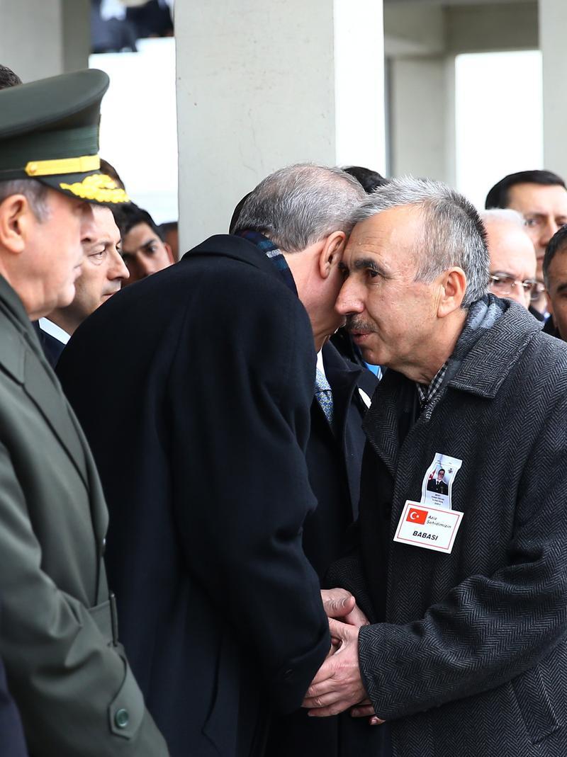 Şehit Astsubay Üstçavuş Ertan son yolculuğuna uğurlandı