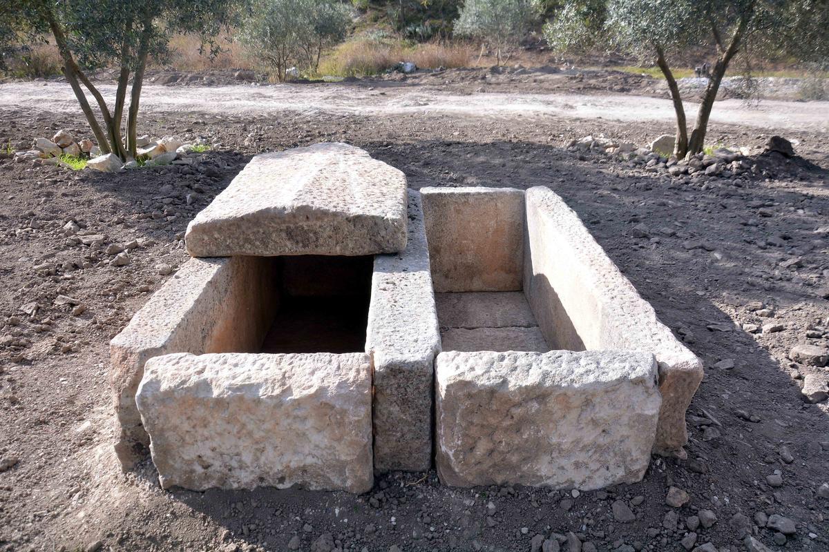 3 bin yıllık kentin gladyatör mezarları sergileniyor