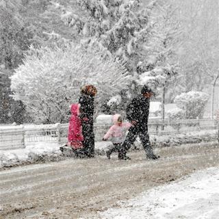 Erzurum’a 3 saatte 30 santim kar yağdı