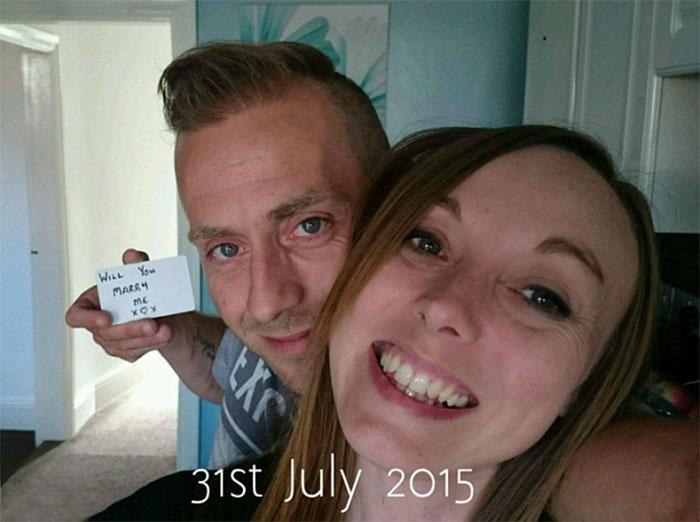 5 ay selfie çekerek evlenme teklif etti