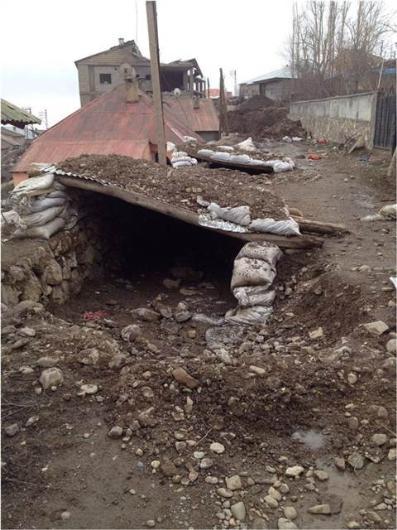 Yüksekova'da tünellerde patlayıcılar bulundu