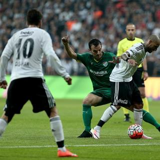 Beşiktaş yeni stadı Vodafone Arena'ya kavuştu