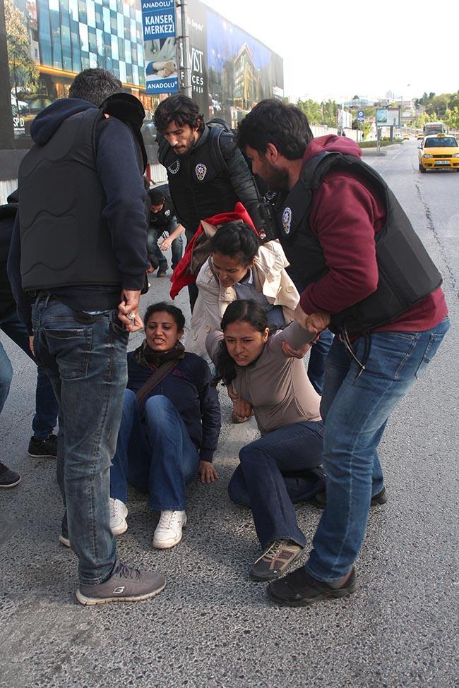 Taksim ve Beşiktaş'ta ortalık karıştı