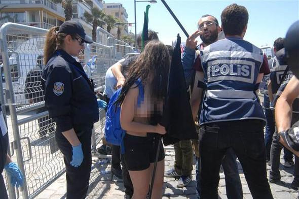 İzmir'deki çıplak eylemcilere kötü haber