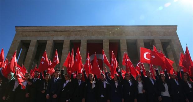 Gençler Anıtkabir'e koştu
