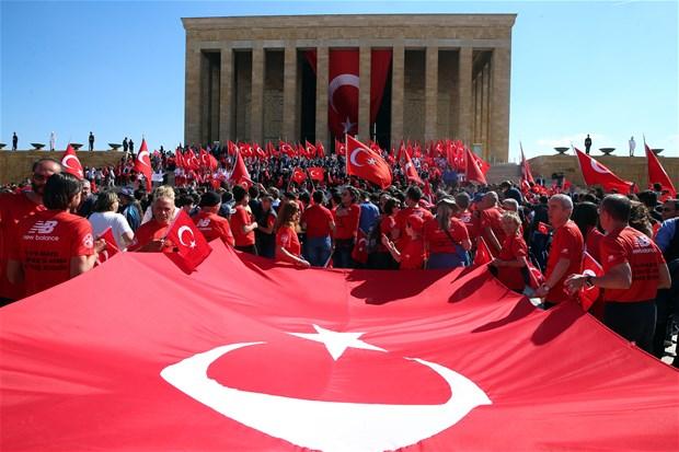 Gençler Anıtkabir'e koştu