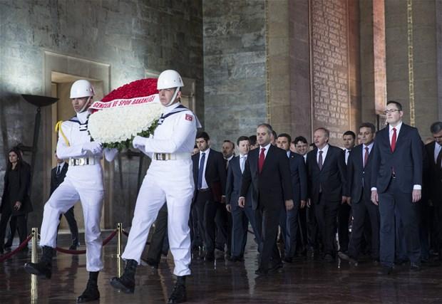 Gençler Anıtkabir'e koştu