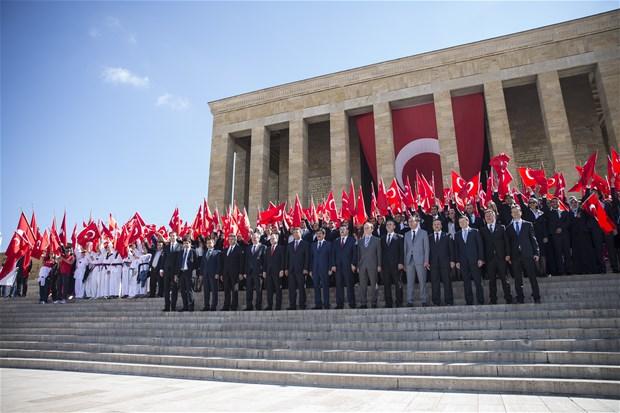 Gençler Anıtkabir'e koştu