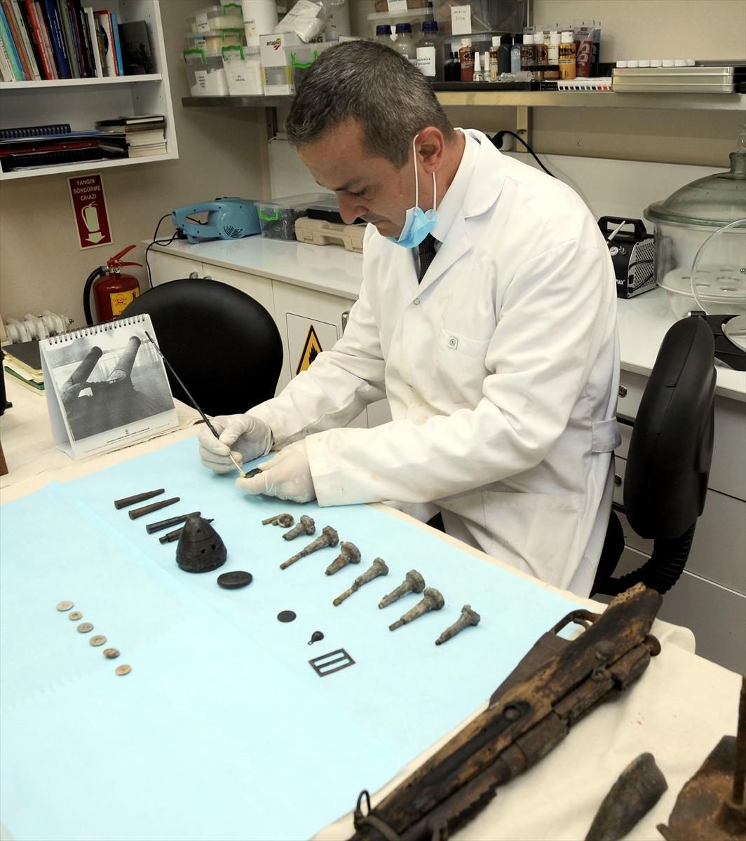 Tarihi savaş kalıntılarına cerrah titizliğinde müdahale