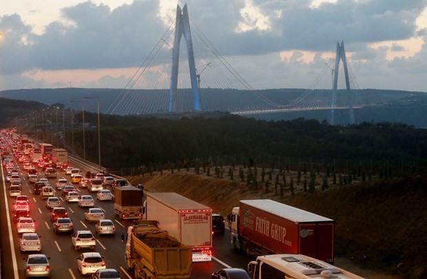 Yavuz Sultan Selim Köprüsü'nde trafik yoğunluğu