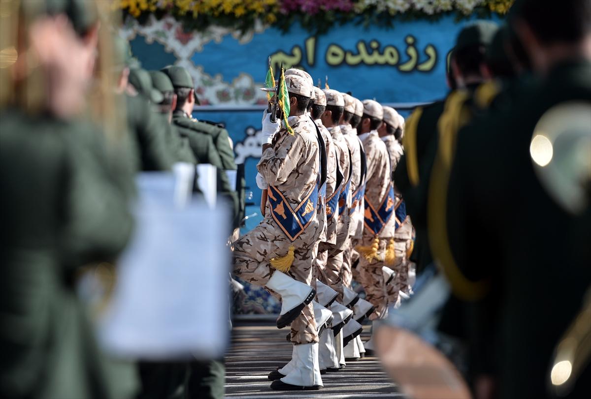 İran'dan gövde gösterisi