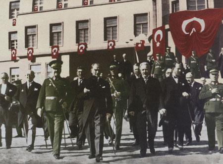 Atatürk’ün çok özel 29 Ekim kareleri