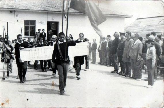 Asırlık nine ve dedeler "Cumhuriyet"i anlattı