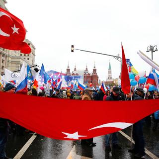 Rusya'da 80 bin kişilik yürüyüş