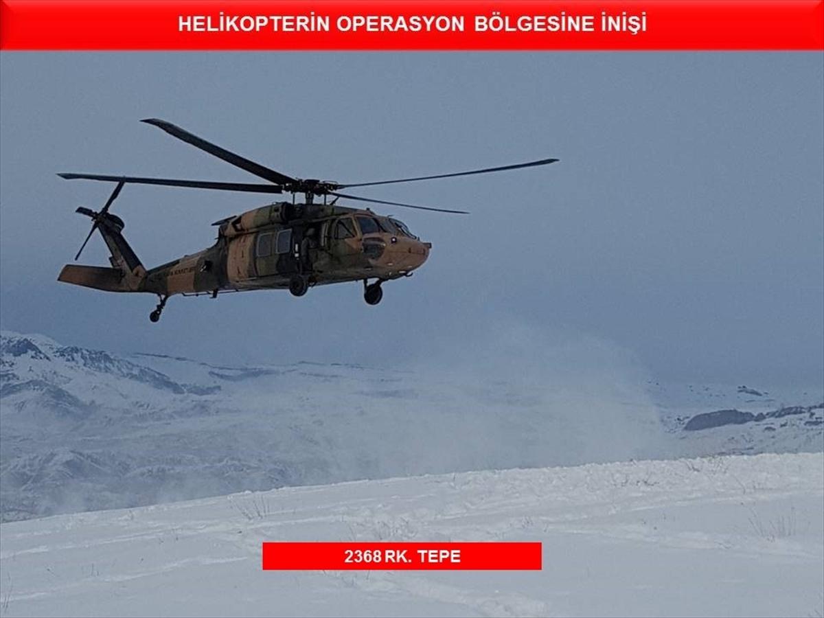 Buz gibi havada PKK sığınaklarına operasyon