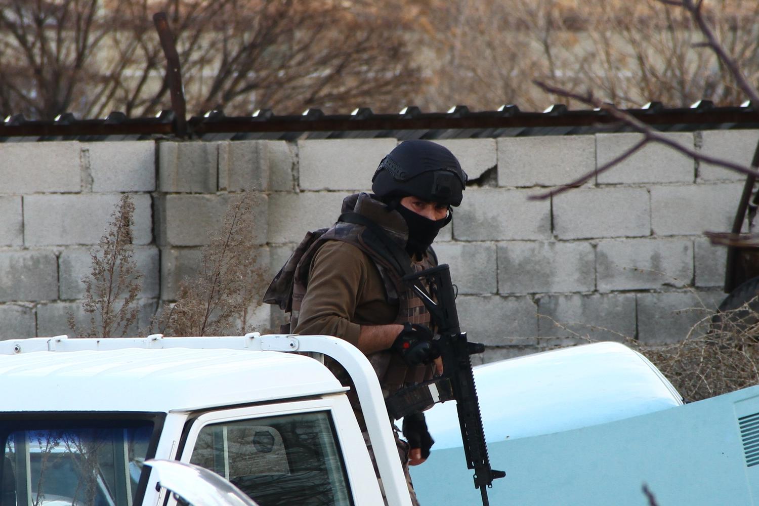 Gaziantep Emniyet Müdürlüğü önünde silahlı çatışma