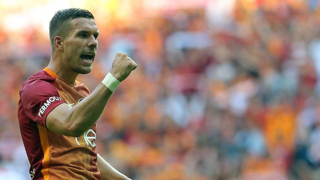 Podolski transferinde flaş gelişme