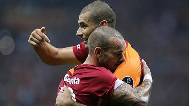 Galatasaray'a Eren ve Sneijder'den kötü haber!