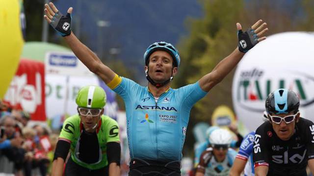 Bisikletçi Michele Scarponi hayatını kaybetti