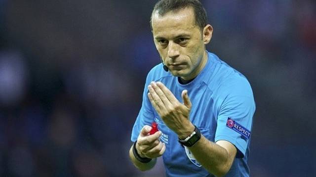 Atletico Madrid-Real Madrid maçını Cüneyt Çakır yönetecek!