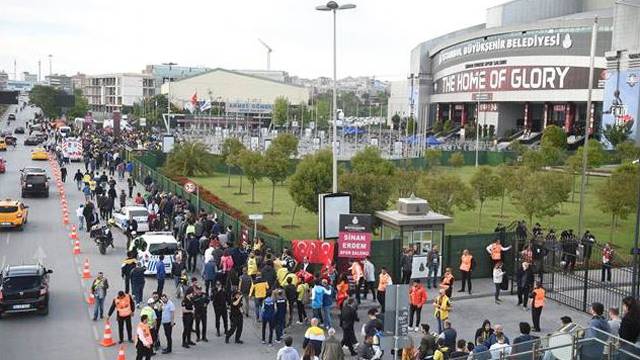 Sinan Erdem Spor Salonu'nun 4'te 3'ü Fenerbahçeli
