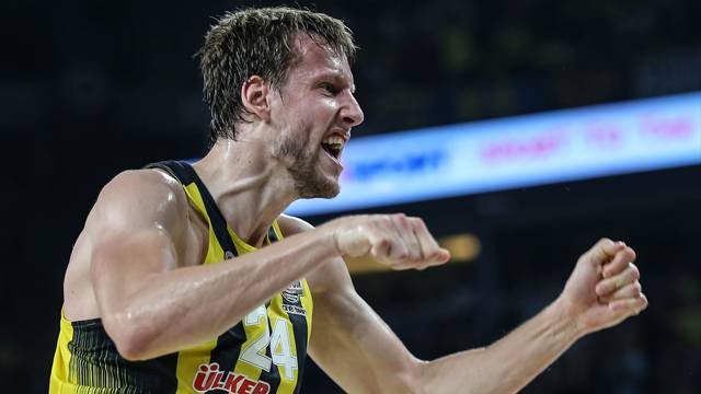 Vesely: 'Kaldı tek maç'