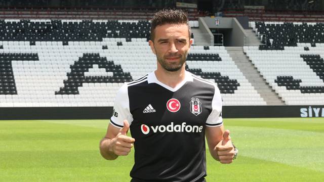 Gökhan Gönül: 'Aykut Kocaman Fenerbahçe'yi ayağa kaldırır'