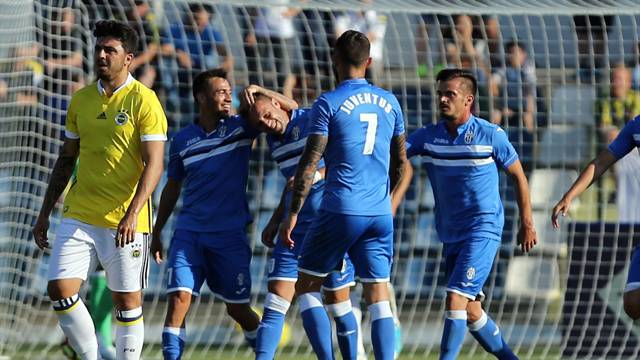 Fenerbahçe 2 - 3 Juventus Bükreş