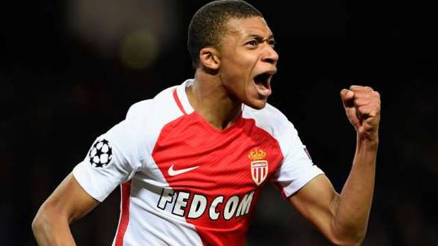Monaco açıkladı! Mbappe PSG'ye transfer oldu