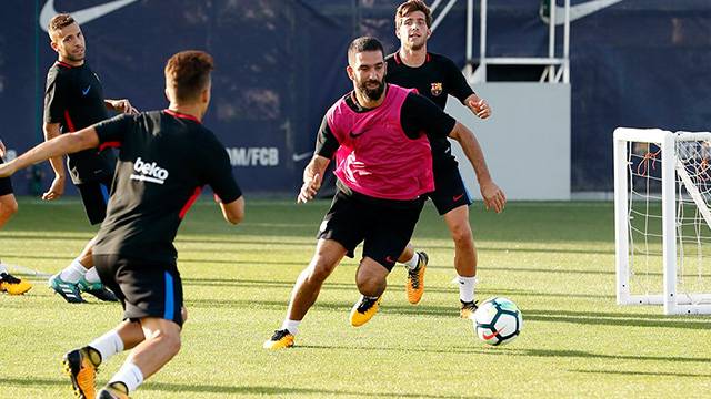 Arda Turan sakatlandı! Dönüş tarihi belirsiz