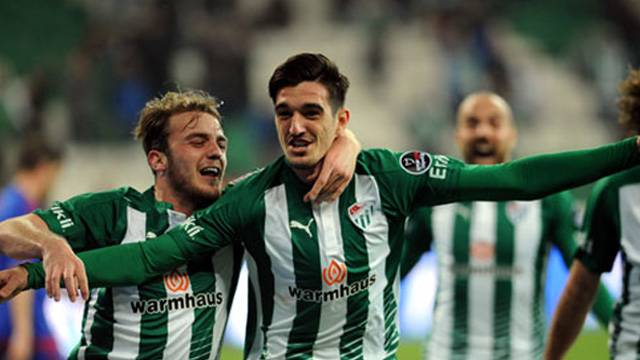 Bursaspor galibiyet için sahada
