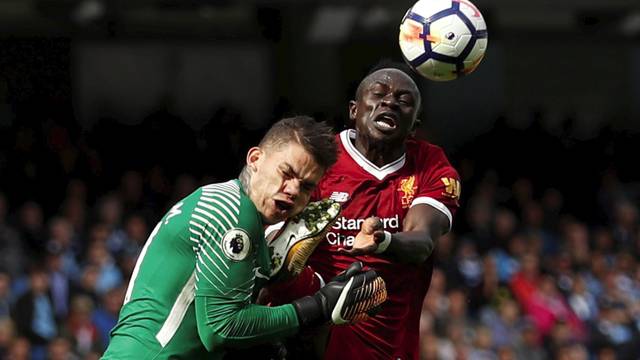 Manchester City maçında kırmızı kart gören Sadio Mane'nin cezası belli oldu