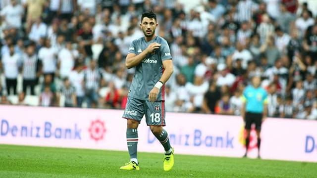 Beşiktaş'ta Tolgay Arslan Porto maçı kadrosundan çıkarıldı