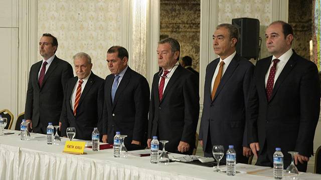 Galatasaray'ın net borcu 2 milyar 521 milyon TL olarak açıklandı