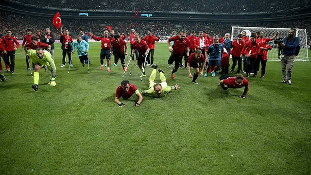 İngiliz basını Ampute Milli Takımı'nın zaferini sayfalarına taşıdı