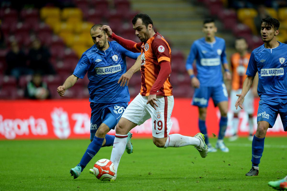 Galatasaray - Balçova Yaşamspor maçından kareler